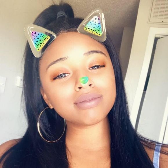 Meet your Posher, Jazmine - Picture 1 of 1